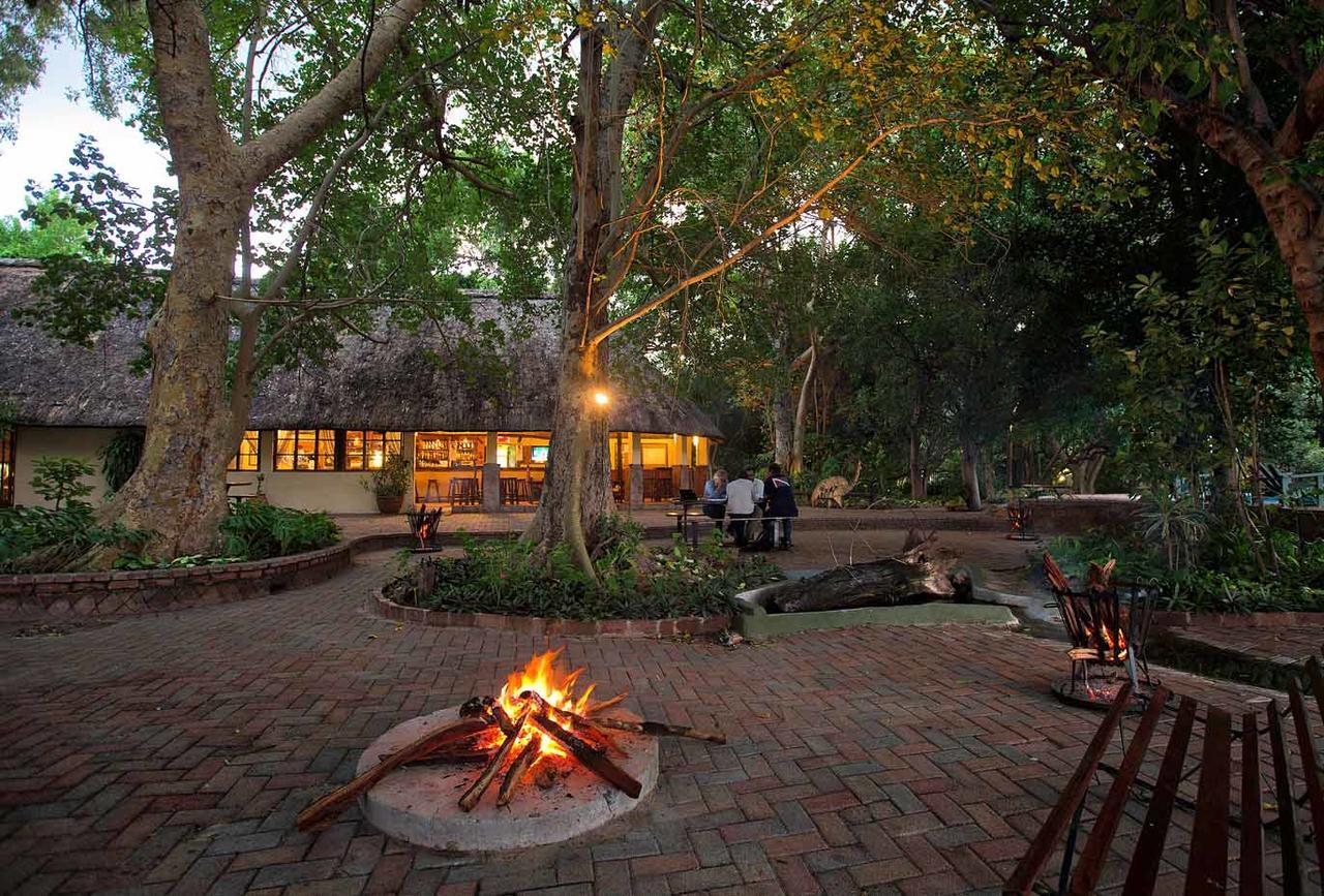 Island Safari Lodge Maun Exterior foto